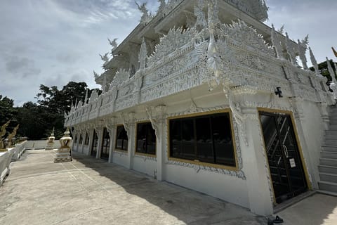 Phuket 5 Temples guiding Tour