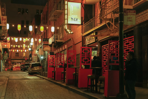 São Francisco: Caminha com os Espíritos Pub Crawl Assombrado