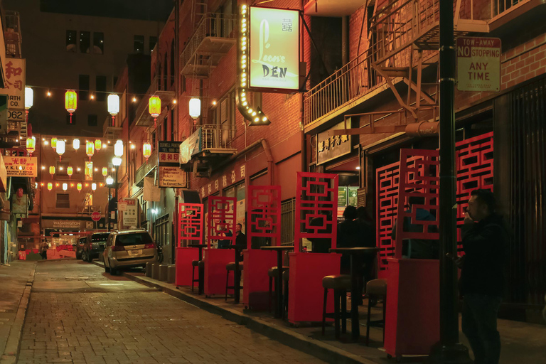 São Francisco: Caminha com os Espíritos Pub Crawl Assombrado