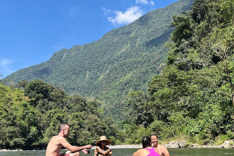 Medellín - Cocorná: ADVENTURES IN NATURE: VALLEY OF THE WATERFALLS ADVENTURES IN NATURE: VALLEY OF THE WATERFALLS (Corcona - Antioquia)