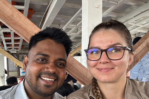 Mumbai: Elephanta Caves, Ferry Ride & Heritage Tour