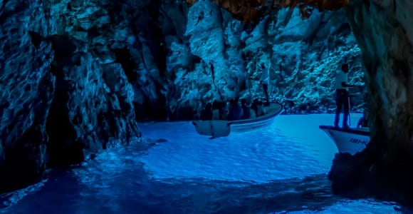 Von Split, Kroatien: Blaue Höhle & Hvar 5 Inseln Tour