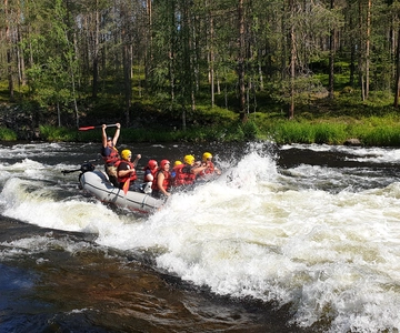 From Ruka: River rafting through the National Park