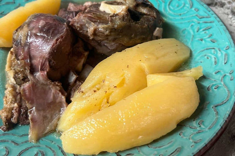 Chipre: Aulas de culinária na Taberna Fournisto com almoço