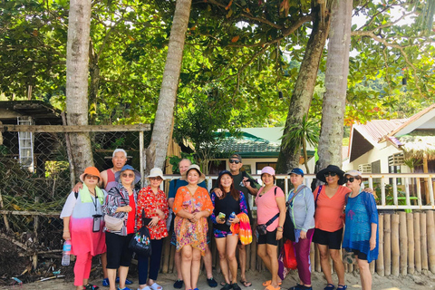 El nido :private tours ( early departure to avoid the crowd)