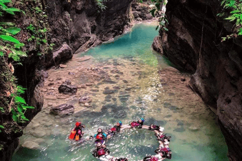 Excursión de Cebú a la Isla del Pescador y Barranquismo en Kawasan