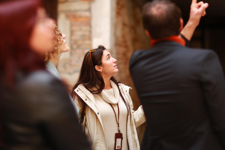 Flavors of Dubrovnik: Full Meal Food Tour in Small Group