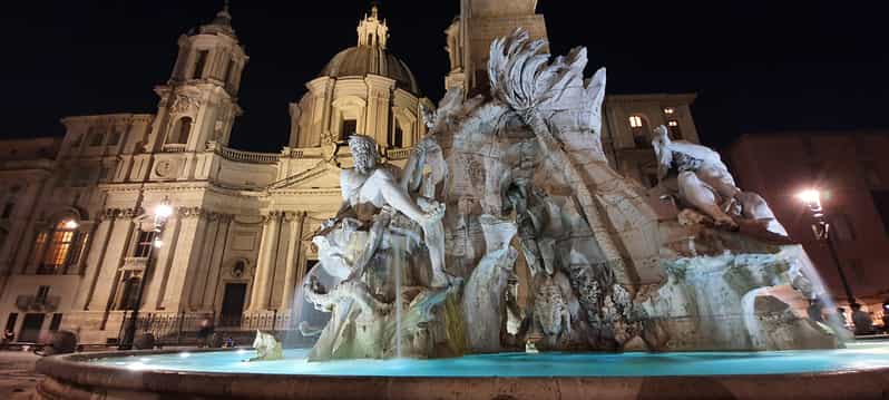 Roma: Fontana di Trevi e altri punti salienti Tour guidato di notte