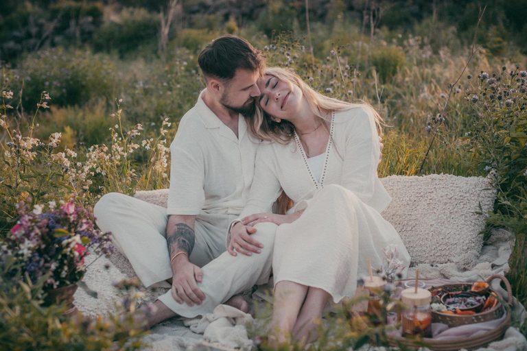 Surprise Engagement on La Palma - Romantic Picnic & Photo Shoot Surprise engagement on La Palma - romantic picnic & photo shoot