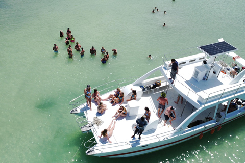 Punta Cana : Fête en bateau avec plongée en apnée et arrêt en piscine naturelle