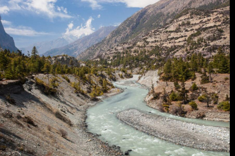 Trek van Pokhara naar Dhampus Australisch kamp