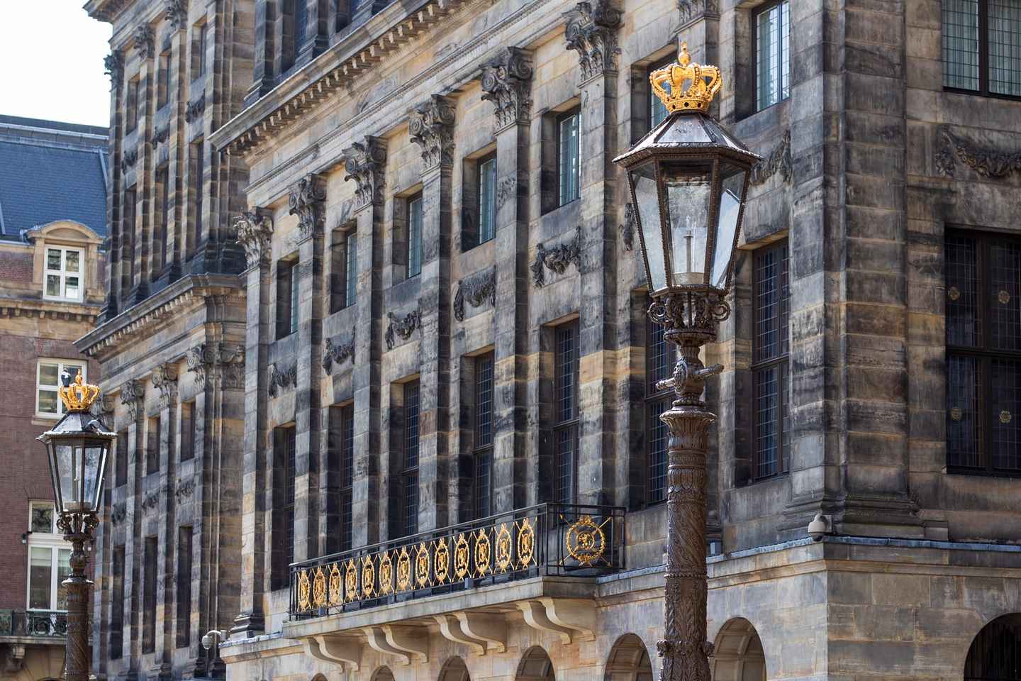 Amsterdam Legends & History Walking Tour with Local Guide