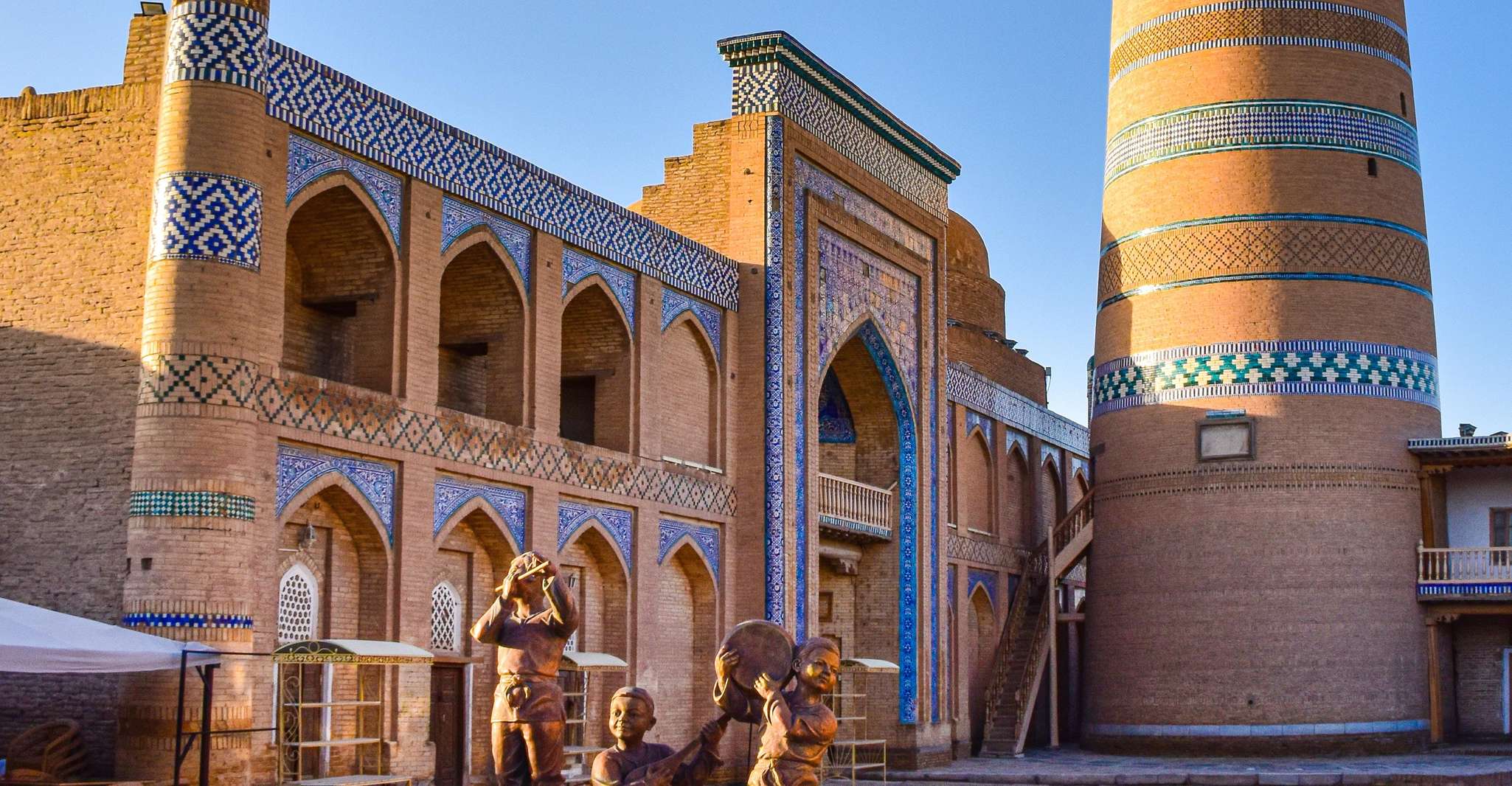 Guided walking tour in Khiva - Housity