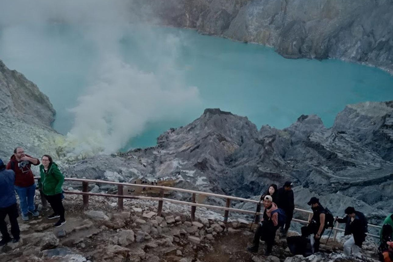 Desde Yogyakarta: Excursión de 3 días al Monte Bromo, Ijen y alojamiento