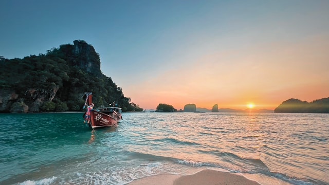 Krabi: Luxury Sunset Cruise to Hong Island Private Tour
