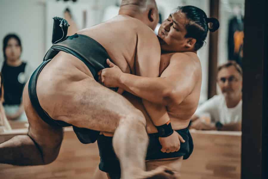 Osaka: Sumo-LIVE-Show & Herausforderung auf dem heiligen Ring (+ Fotos). Foto: GetYourGuide Osaka: Sumo-LIVE-Show & Herausforderung auf dem heiligen Ring (+ Fotos). Foto: GetYourGuide