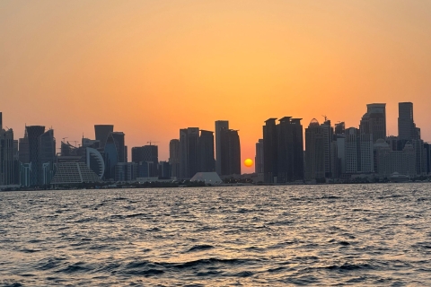 Doha: Rejs statkiem o zachodzie słońca z napojami