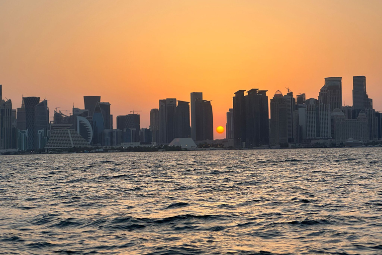 Doha : Croisière au coucher du soleil avec boissons