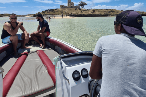 Private Ganztagestour mit dem Schnellboot - Blaue Bucht bis Ile Aux Cerfs