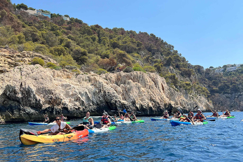Kayak Granadella Excursión Guiada en Cuevas y Cala en Caló