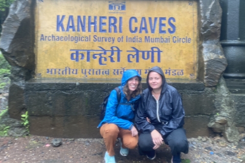 Mumbai : Visite privée des grottes de Kanheri et de la pagode d'or