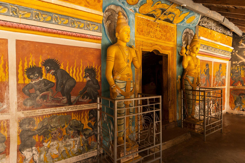 Cultural Heritage Tour: Sigiriya to Kandy
