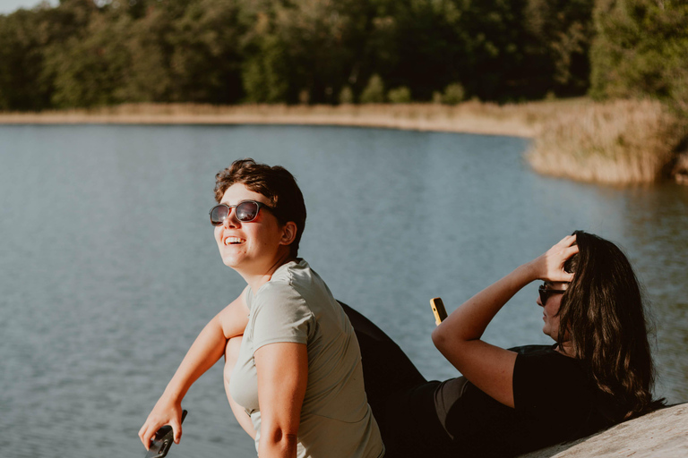 Stockholm: Sunset Canoe Beaver Safari & BBQ on Island Stockholm Pickup & Drop-off