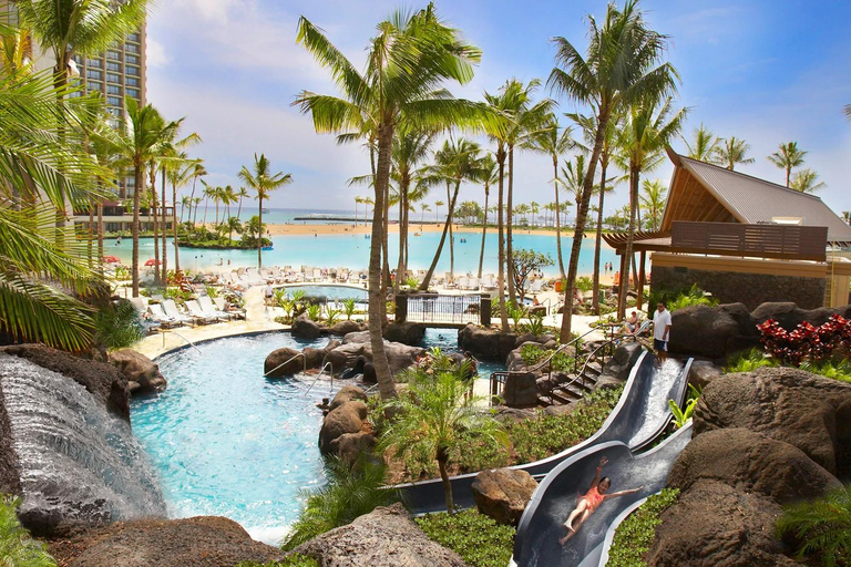 Oahu: Hilton Hawaiian Village Waikiki Resort Day Pass