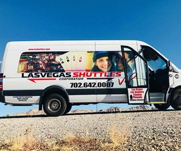 Las Vegas: Cómodos viajes en autobús de ida y vuelta a San Diego