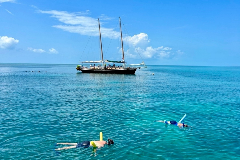 Sandbar, Snorkel, and Sunset Sail with Drinks in Key West