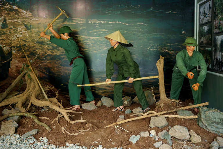 Phong Nha–Ke Bang: 2-daagse grotten- en avonturentocht2D1N Phong Nha - Ke Bang Tour - Afzetten in Hue