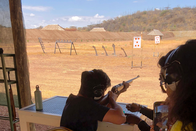 Nairobi: Dagtrip naar Lake Magadi met Shooting Range Experience