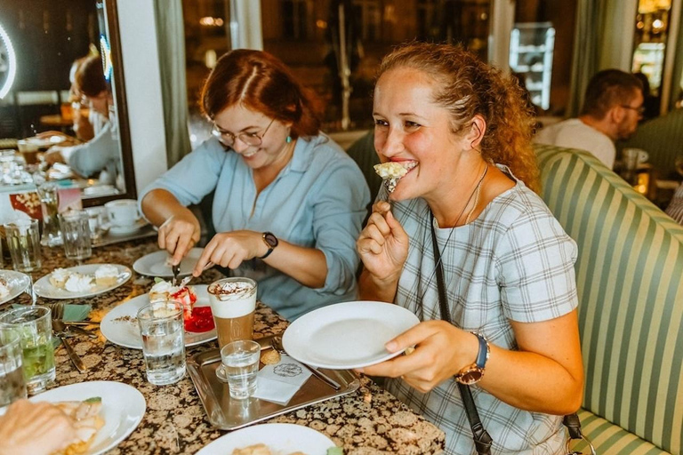 Prague: Old Town Fun Evening Food and Drink Tour Small Group Tour