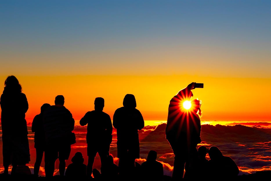 Maui: Haleakala-Sonnenuntergang und Sterngucker-Tour mit Abendessen