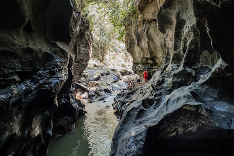 Bali: Hidden Canyon, Waterfall &amp; Temples Small Group TourPrivate Tour with Hidden Canyon