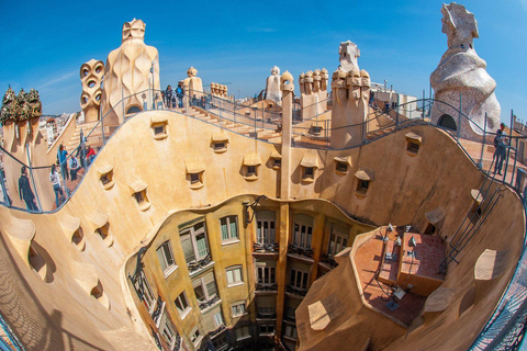 Barcelona: Casa Mila Skip-the-Line Entry & Digital Quiz