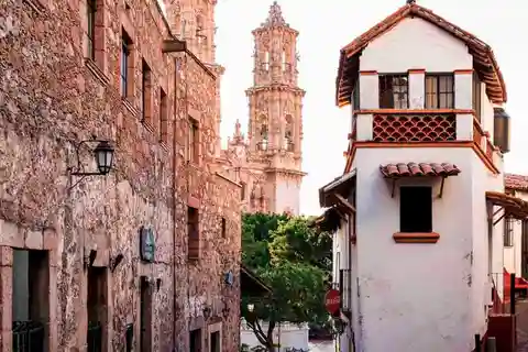 Excursión a Taxco desde Ciudad de México: & Pirámides de Xochicalco