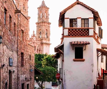 Taxco tour from Mexico City: & Xochicalco Pyramids