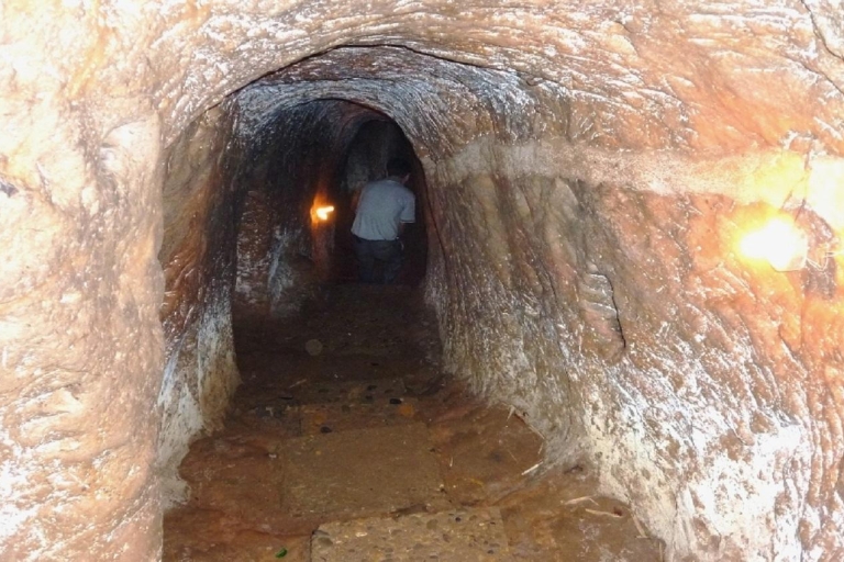 Excursión de Hue a la DMZ de Vietnam con los túneles de Vinh Moc y Khe SanhOpción 2 - Día completo