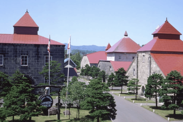 Sapporo: Shakotan Blue Coastal Day Tour with Guide