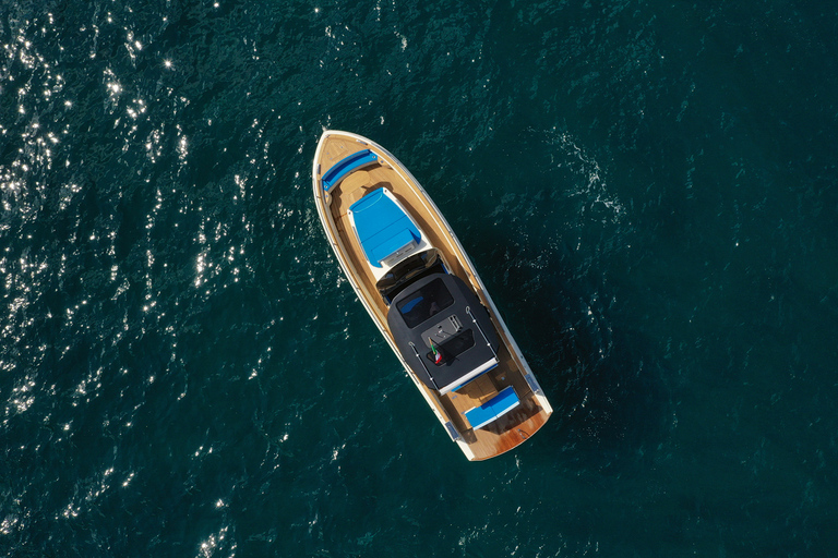 Positano: Descobre a Costa Amalfitana num barco eleganteMeio dia na Costa Amalfitana - Elisa