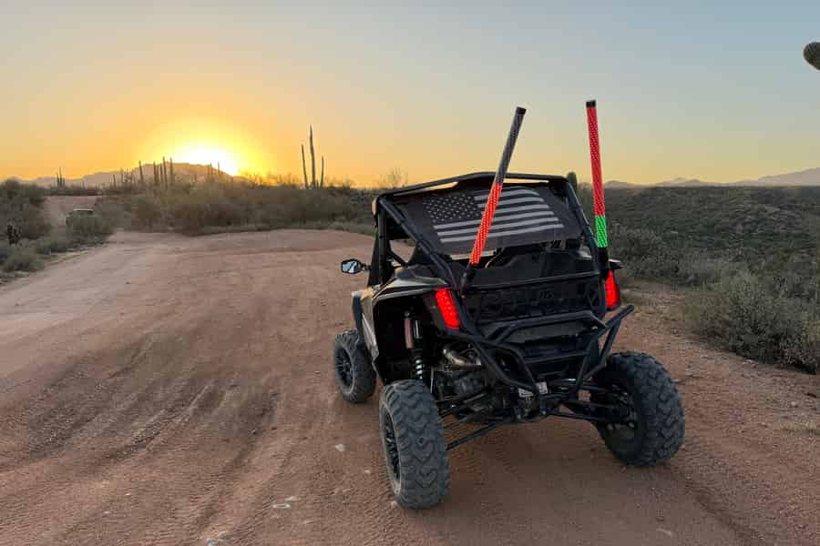 UTV-Tour bei Sonnenuntergang im Tonto Nationalwald in der Nähe von Scottsdale. Foto: GetYourGuide UTV-Tour bei Sonnenuntergang im Tonto Nationalwald in der Nähe von Scottsdale. Foto: GetYourGuide
