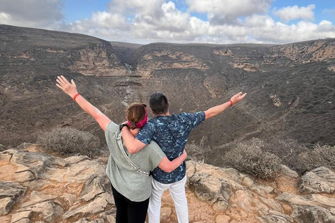 Tour di Salalah Est: Scopri la città di Taqa e lo stile di vita di montagna