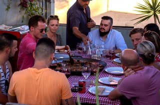 Barcelona: Paella-Kochkurs auf der Dachterrasse mit Sangria