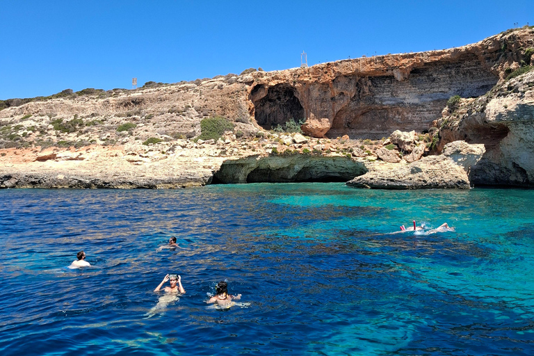 Crociera di un giorno intero a Comino e alla Laguna Blu da Gozo e CirkewwaDa Gozo e Cirkewwa: Crociera di una giornata intera a Comino e alla Laguna Blu