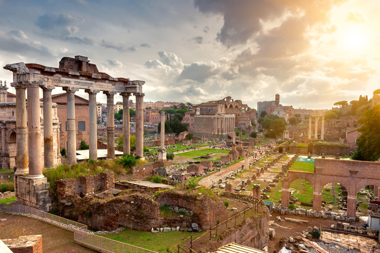 Roma: Tour guidato a piedi del Colosseo e della Roma Antica