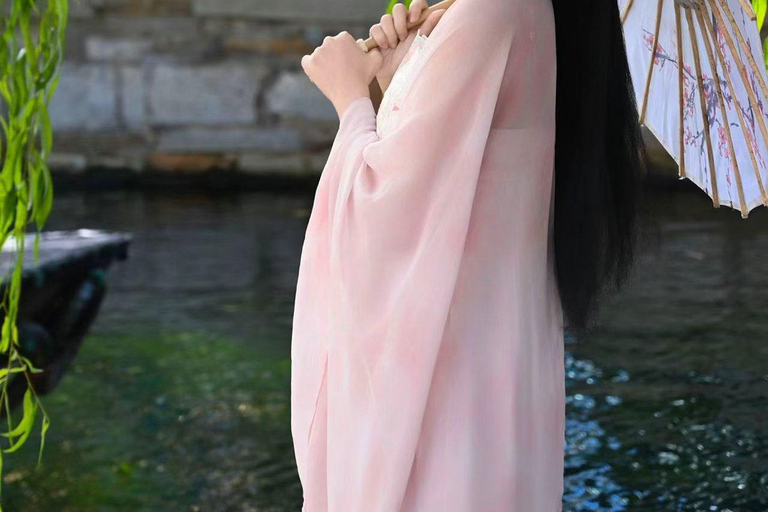 Shanghai: Zhujiajiao Water Town Tour with Hanfu Photos Zhujiajiao Water Town Tour+Boat Ride+Hanfu photography