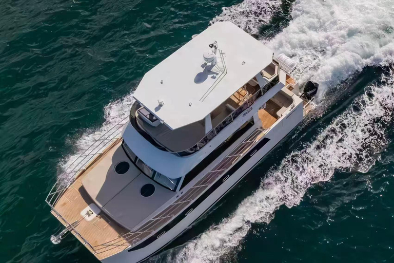 Hobart fishing and diving boat tour
