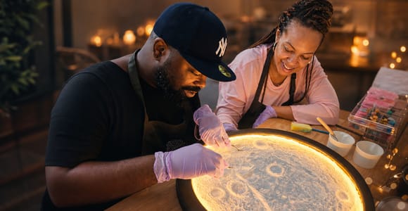 Chiang Mai: Moon Lamp Art Workshop & Materials & Instructor