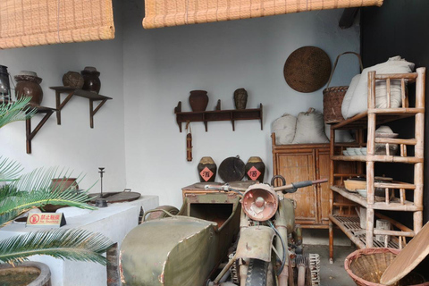 Guilin: City Walk WWII Spy HQ, Markets & Scenic Waterways